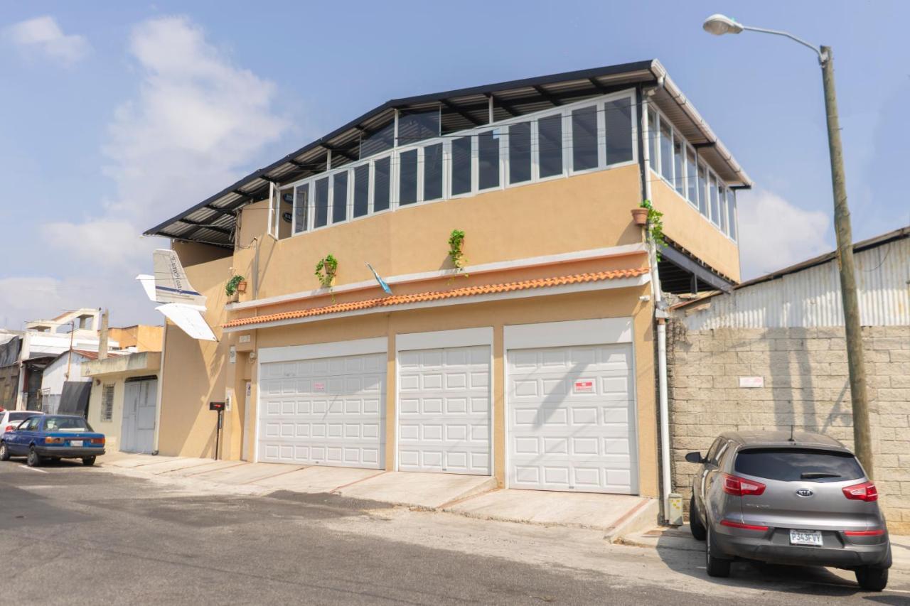 גואטמלה Euro Hostal מראה חיצוני תמונה