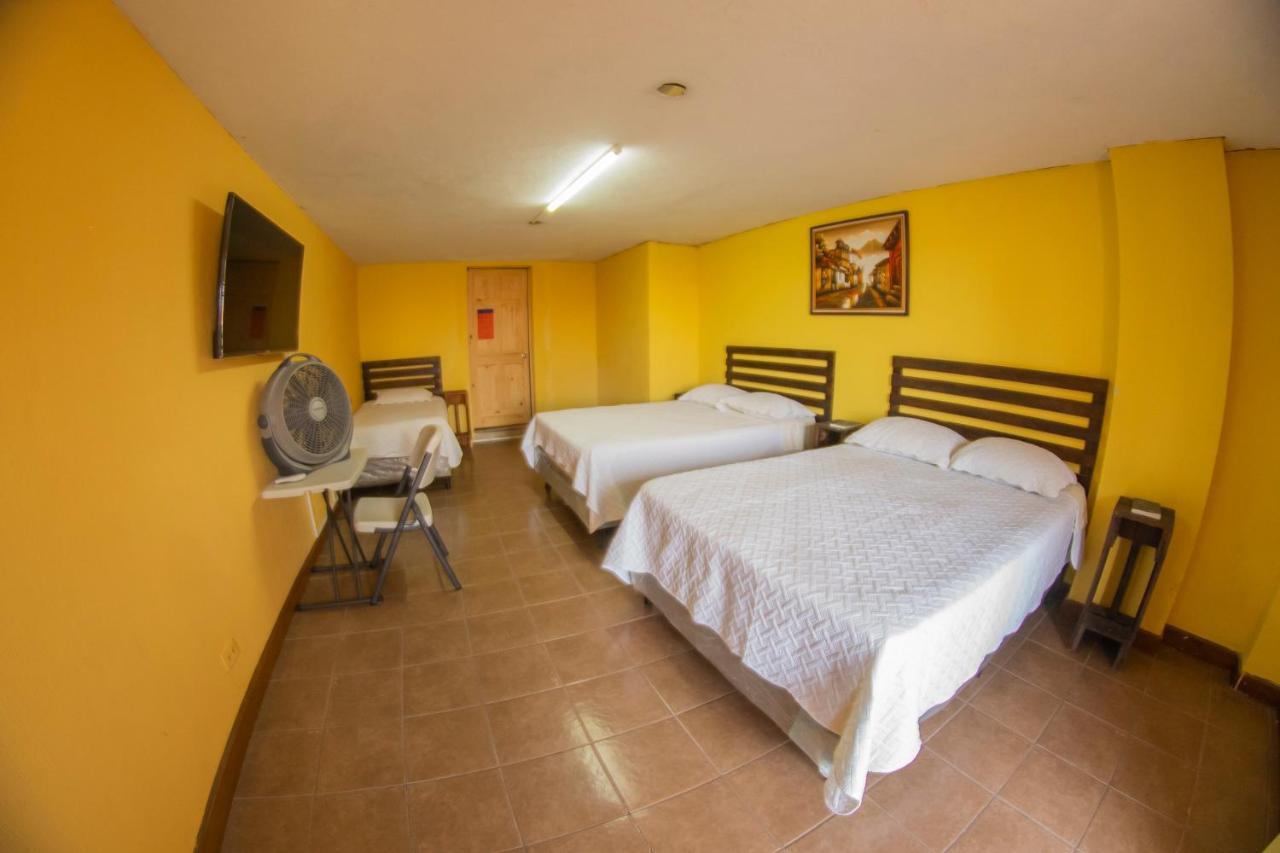 גואטמלה Euro Hostal מראה חיצוני תמונה