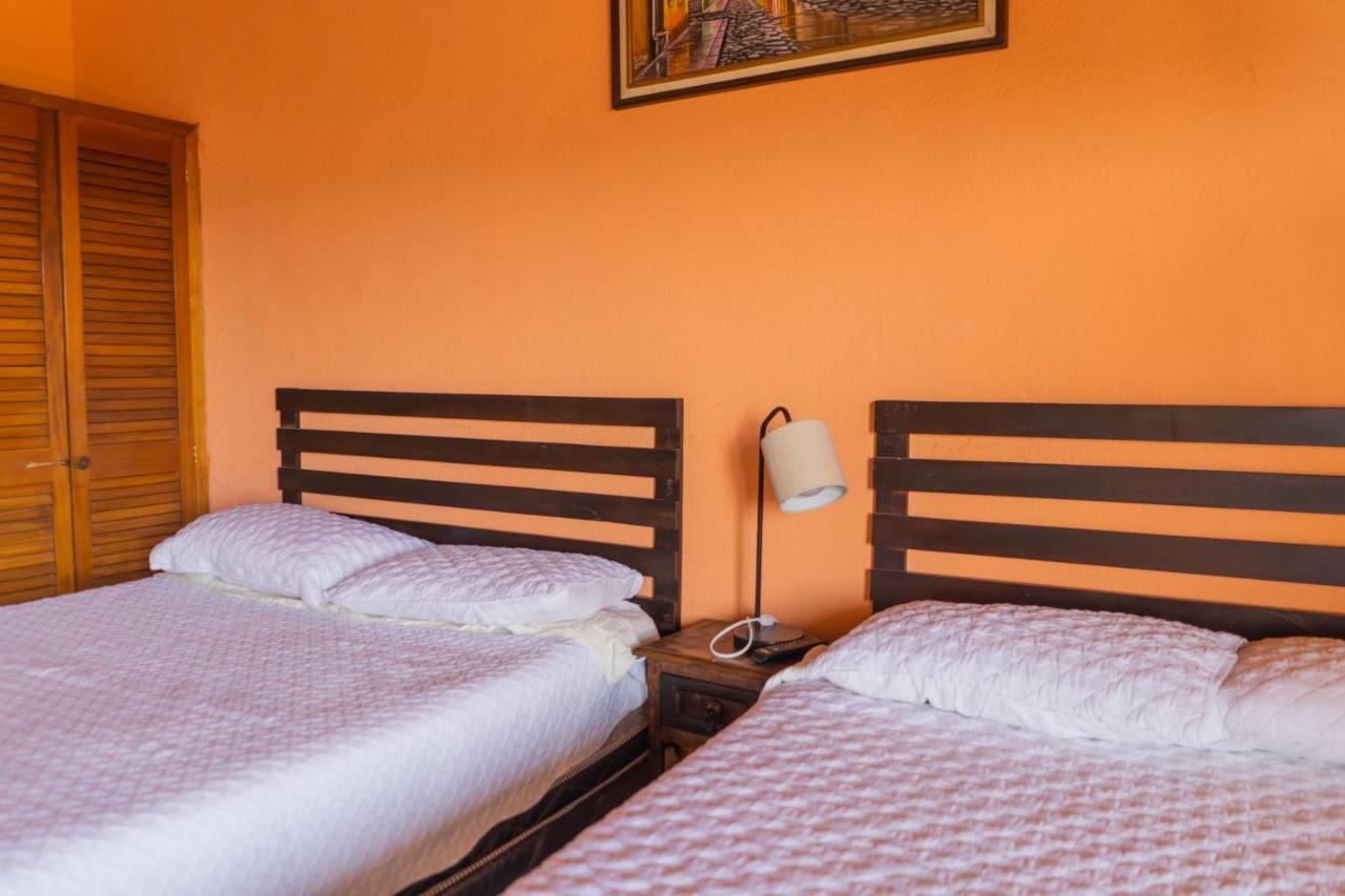 גואטמלה Euro Hostal מראה חיצוני תמונה