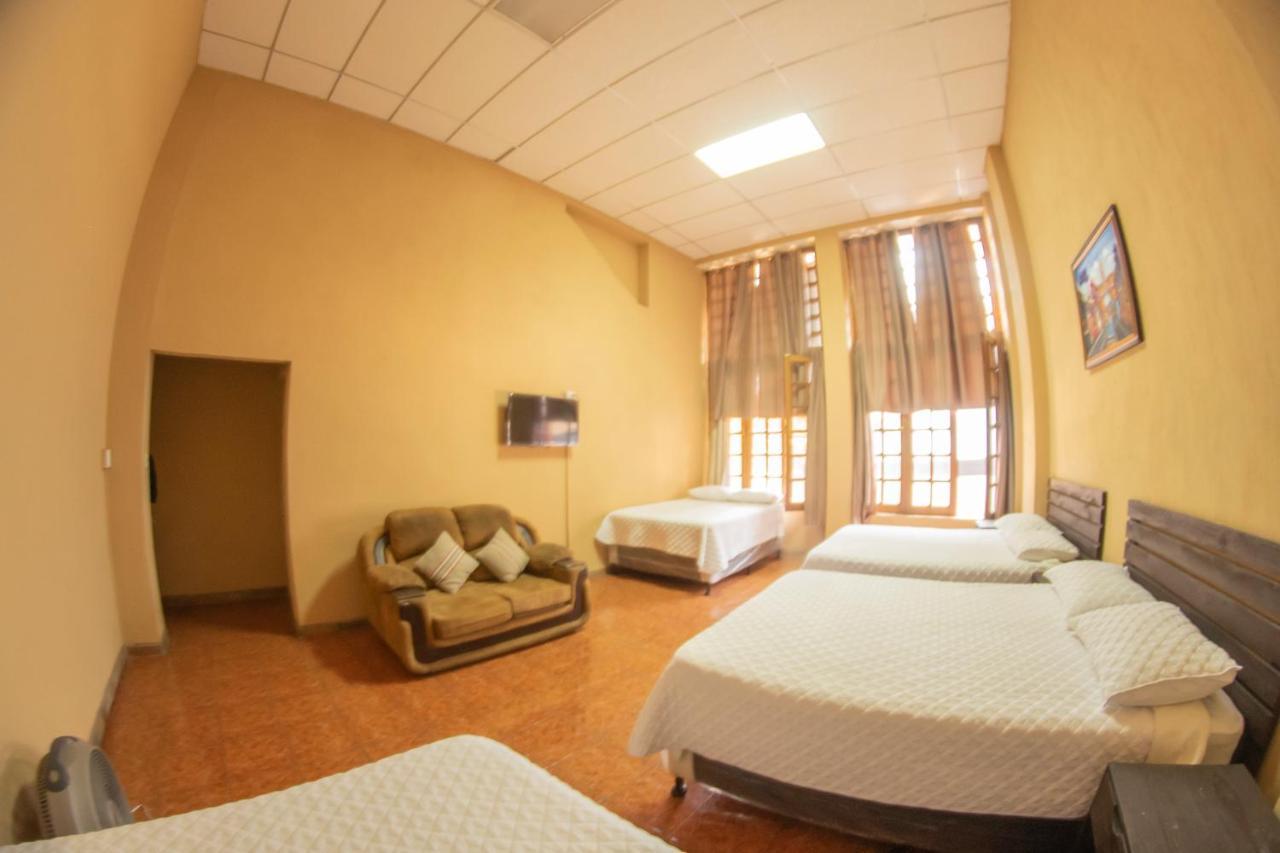 גואטמלה Euro Hostal מראה חיצוני תמונה